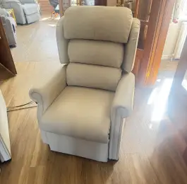 Leather recliner re upholstery. We re covered two recliners that the customer didn’t like the brown leather: Click Here To View Larger Image